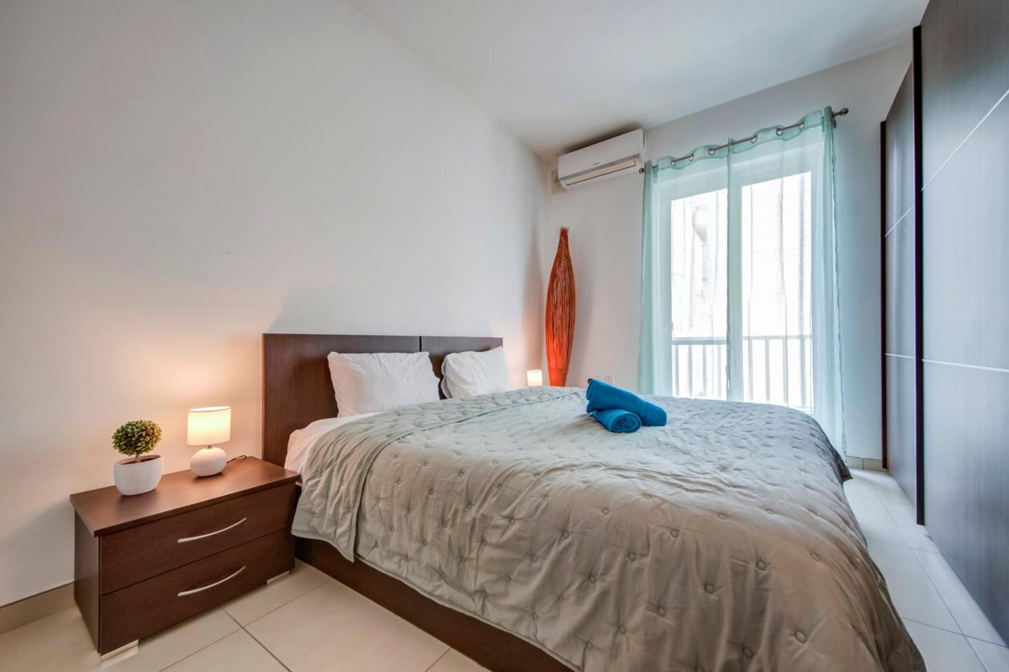 Modern 2Br Apt With Balconies In St Julians, Paceville - Apt 5 By Vaganza Сент Джулианс Экстерьер фото